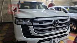 تويوتا لاندكروزر